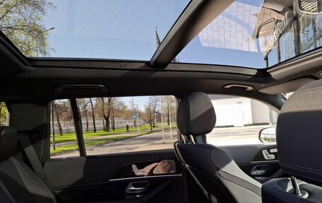 Mercedes-Benz GLS, 2024 год, 19 000 000 рублей, 24 фотография
