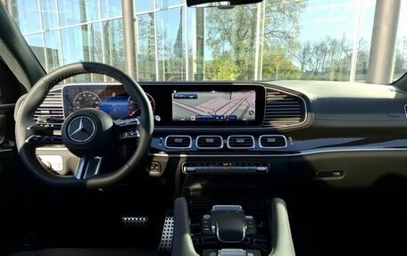 Mercedes-Benz GLS, 2024 год, 19 000 000 рублей, 31 фотография