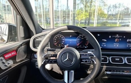 Mercedes-Benz GLS, 2024 год, 19 000 000 рублей, 30 фотография