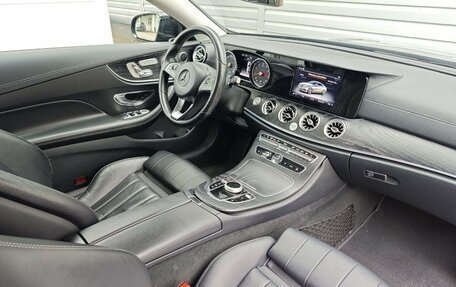 Mercedes-Benz E-Класс, 2017 год, 2 997 000 рублей, 15 фотография