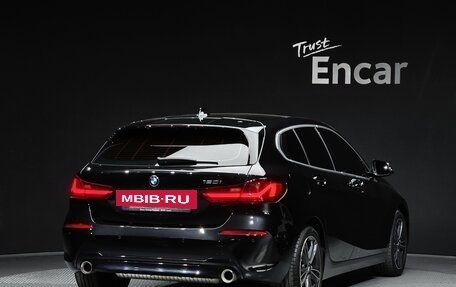 BMW 1 серия, 2021 год, 2 232 000 рублей, 2 фотография