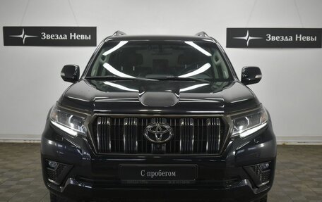 Toyota Land Cruiser Prado 150 рестайлинг 2, 2021 год, 7 280 000 рублей, 2 фотография
