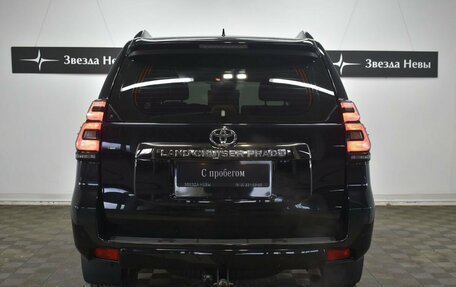 Toyota Land Cruiser Prado 150 рестайлинг 2, 2021 год, 7 280 000 рублей, 5 фотография