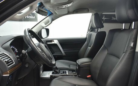 Toyota Land Cruiser Prado 150 рестайлинг 2, 2021 год, 7 280 000 рублей, 10 фотография