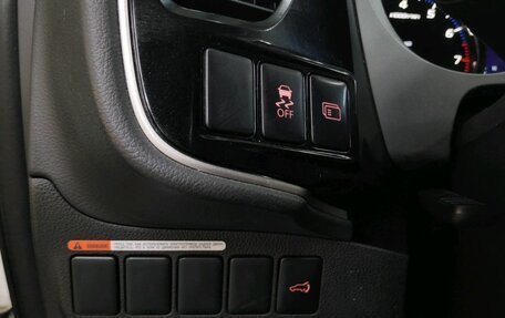 Mitsubishi Outlander III рестайлинг 3, 2013 год, 1 390 000 рублей, 11 фотография