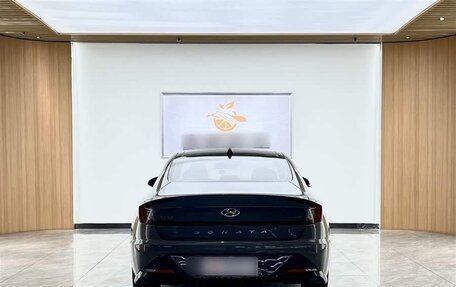 Hyundai Sonata VIII, 2021 год, 1 500 000 рублей, 5 фотография