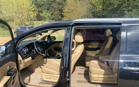 KIA Carnival III, 2018 год, 3 100 000 рублей, 10 фотография