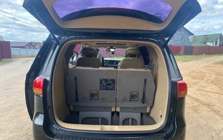 KIA Carnival III, 2018 год, 3 100 000 рублей, 14 фотография