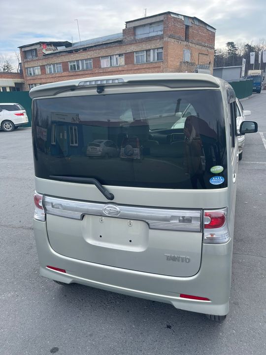 Daihatsu Tanto II, 2010 год, 900 000 рублей, 4 фотография