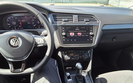 Volkswagen Tiguan II, 2017 год, 1 890 000 рублей, 14 фотография