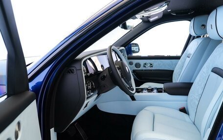 Rolls-Royce Cullinan, 2025 год, 83 000 000 рублей, 8 фотография