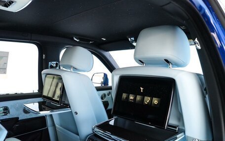 Rolls-Royce Cullinan, 2025 год, 83 000 000 рублей, 13 фотография