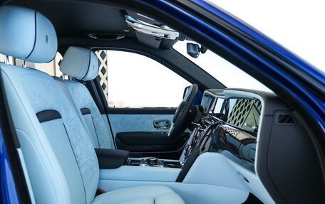 Rolls-Royce Cullinan, 2025 год, 83 000 000 рублей, 18 фотография