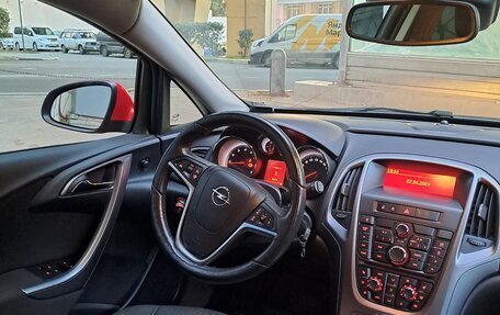 Opel Astra J, 2014 год, 996 000 рублей, 11 фотография
