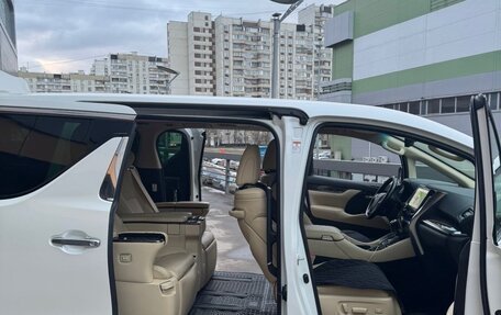 Toyota Alphard III, 2021 год, 7 400 000 рублей, 6 фотография