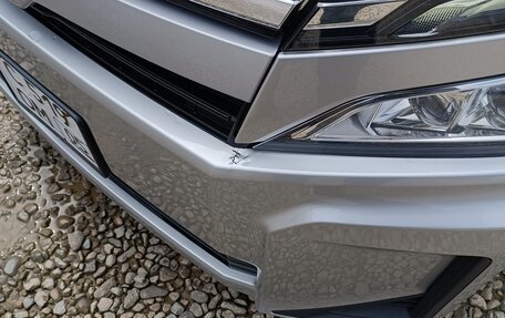 Toyota Voxy III, 2018 год, 2 350 000 рублей, 6 фотография