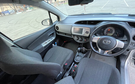 Toyota Vitz, 2015 год, 840 000 рублей, 17 фотография