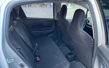 Toyota Vitz, 2015 год, 840 000 рублей, 16 фотография