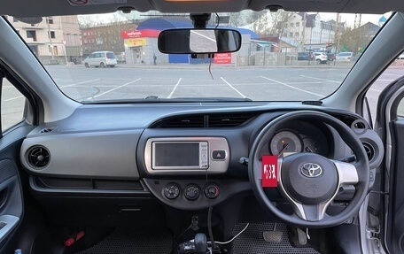 Toyota Vitz, 2015 год, 840 000 рублей, 11 фотография