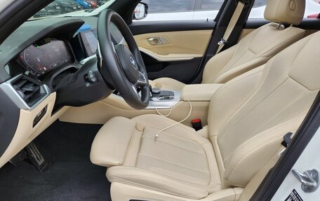 BMW 3 серия, 2022 год, 3 990 000 рублей, 9 фотография