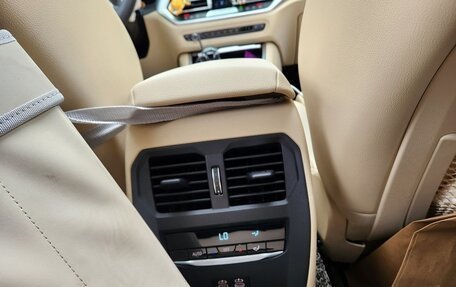 BMW 3 серия, 2022 год, 3 990 000 рублей, 18 фотография