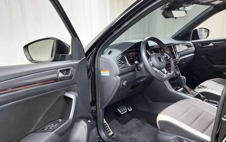 Volkswagen T-Roc I, 2022 год, 1 850 005 рублей, 8 фотография