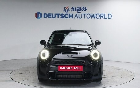 MINI Clubman, 2022 год, 2 260 000 рублей, 2 фотография