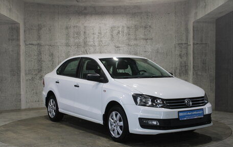 Volkswagen Polo VI (EU Market), 2017 год, 1 175 000 рублей, 3 фотография