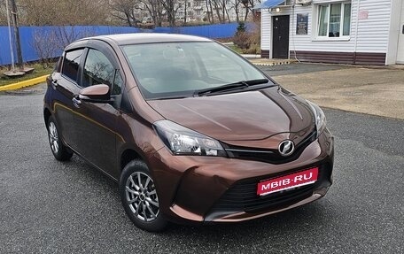 Toyota Vitz, 2015 год, 720 000 рублей, 1 фотография