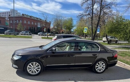 Skoda Superb III рестайлинг, 2012 год, 2 100 000 рублей, 2 фотография
