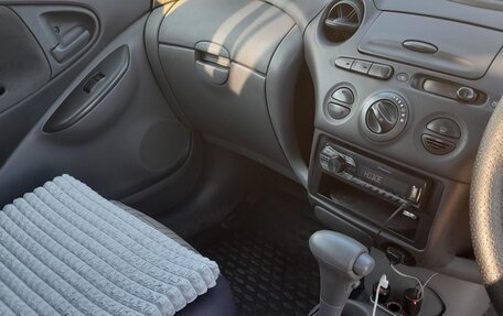 Toyota Vitz, 2001 год, 380 000 рублей, 14 фотография