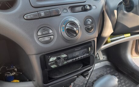 Toyota Vitz, 2001 год, 380 000 рублей, 23 фотография