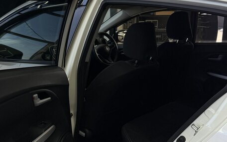 Honda Insight II рестайлинг, 2012 год, 1 025 000 рублей, 9 фотография