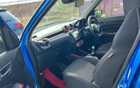 Suzuki Swift V, 2022 год, 1 850 000 рублей, 9 фотография