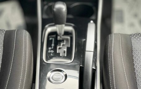 Mitsubishi Outlander III рестайлинг 3, 2018 год, 1 955 000 рублей, 15 фотография
