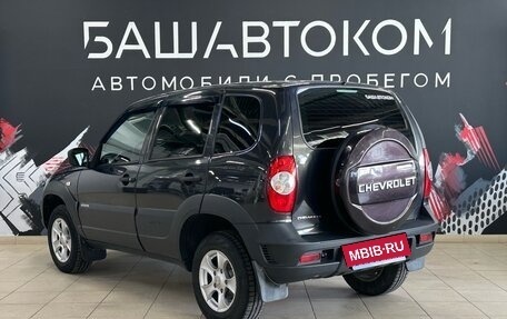 Chevrolet Niva I рестайлинг, 2018 год, 720 000 рублей, 4 фотография