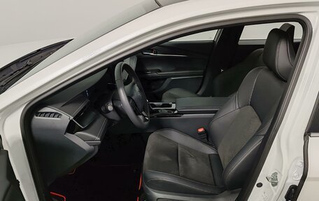 Toyota Camry, 2024 год, 4 790 000 рублей, 16 фотография