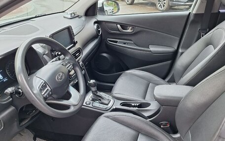 Hyundai Kona I, 2019 год, 2 300 000 рублей, 10 фотография