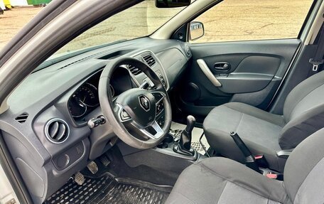 Renault Logan II, 2019 год, 749 000 рублей, 7 фотография