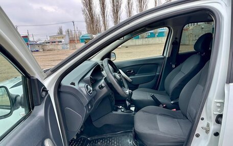 Renault Logan II, 2019 год, 749 000 рублей, 15 фотография