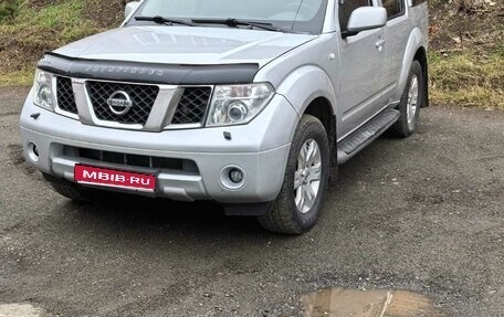 Nissan Pathfinder, 2006 год, 960 000 рублей, 1 фотография