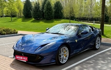 Ferrari 812, 2019 год, 36 400 000 рублей, 5 фотография