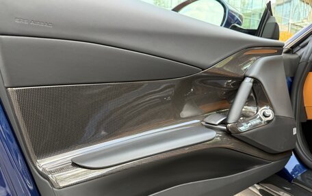 Ferrari 812, 2019 год, 36 400 000 рублей, 23 фотография