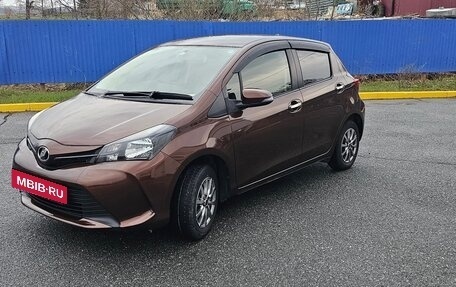 Toyota Vitz, 2015 год, 720 000 рублей, 2 фотография