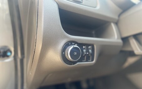 Chevrolet Cobalt II, 2013 год, 685 000 рублей, 17 фотография