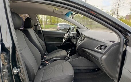 Hyundai Solaris II рестайлинг, 2018 год, 1 090 000 рублей, 13 фотография