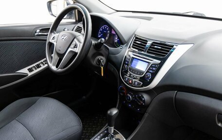 Hyundai Solaris II рестайлинг, 2011 год, 918 000 рублей, 32 фотография