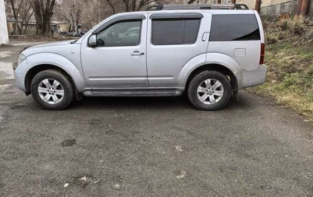 Nissan Pathfinder, 2006 год, 960 000 рублей, 2 фотография
