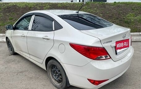 Hyundai Solaris II рестайлинг, 2015 год, 849 000 рублей, 2 фотография