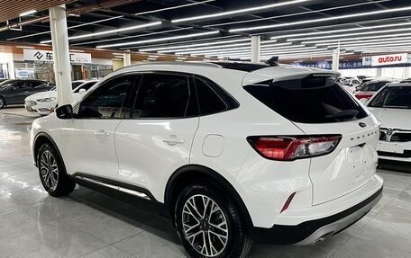Ford Escape, 2020 год, 1 810 000 рублей, 5 фотография